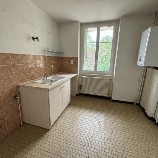  Annonces BOURG : Apartment | BOURG-EN-BRESSE (01000) | 83 m2 | 800 € 